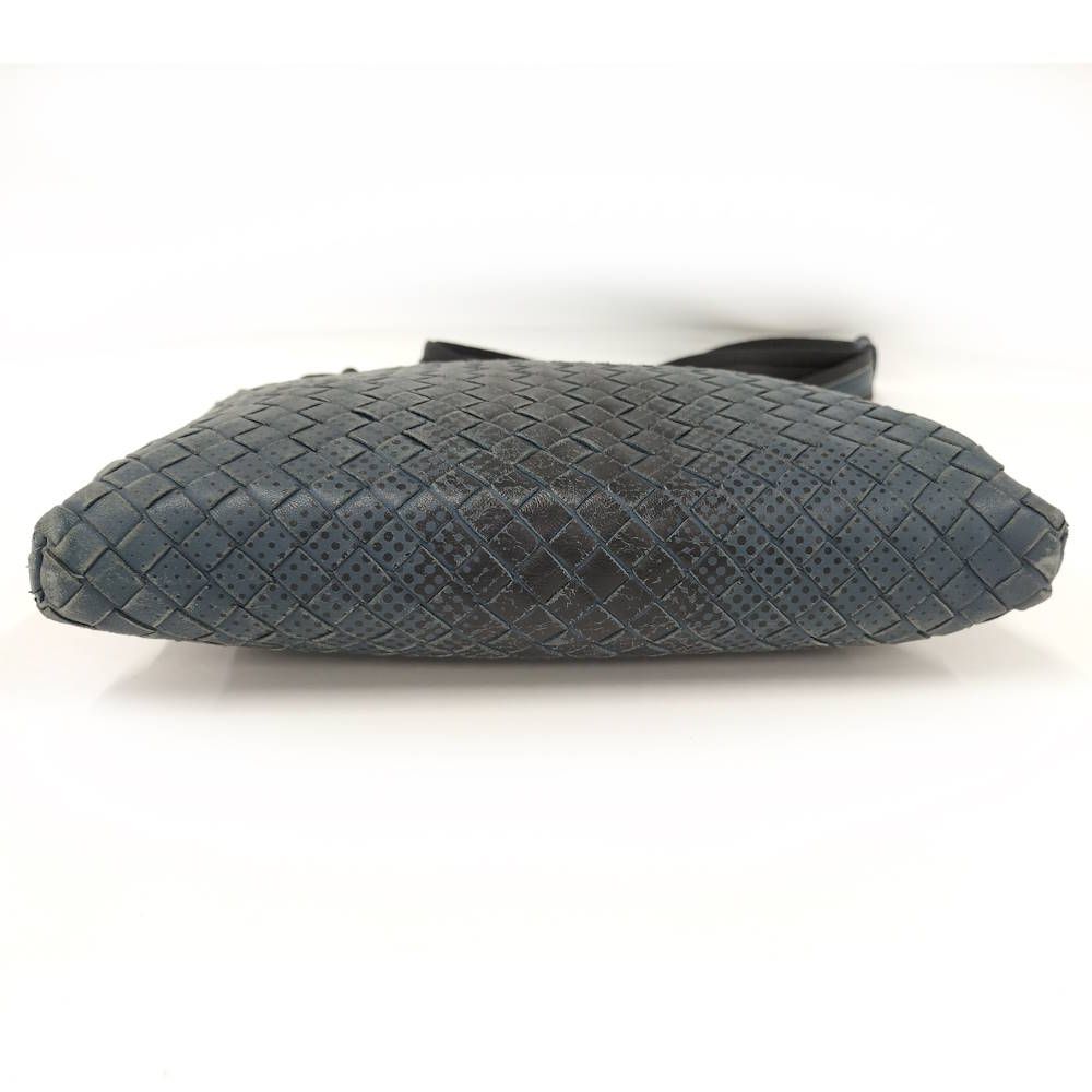 Bottega Veneta Shoulder Bag Intrecciato Leather Navy — view 7
