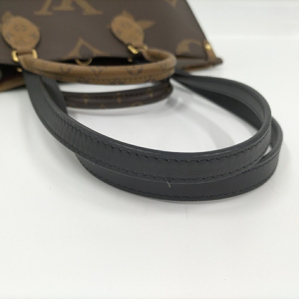 Louis Vuitton On The Go MM Bag Monogram Reverse — view 6