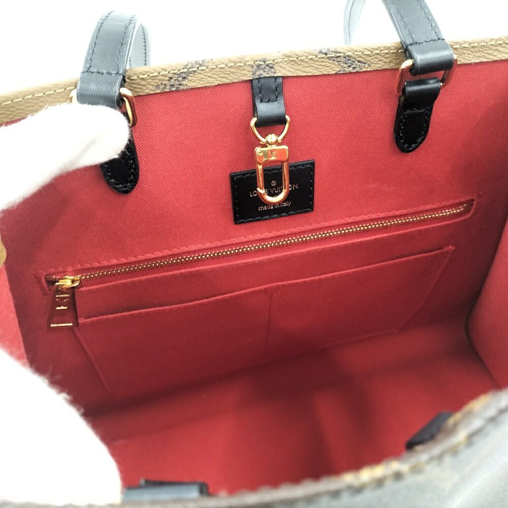 Louis Vuitton On The Go MM Bag Monogram Reverse — view 9