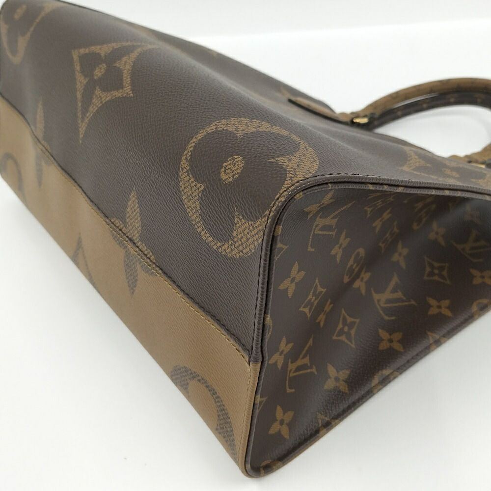 Louis Vuitton On The Go MM Bag Monogram Reverse — view 3