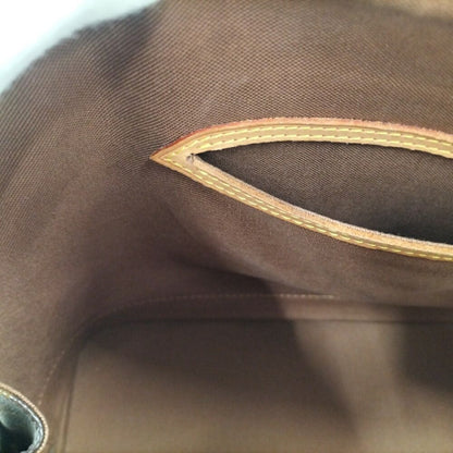 Louis Vuitton Alma Handbag Monogram — view 8