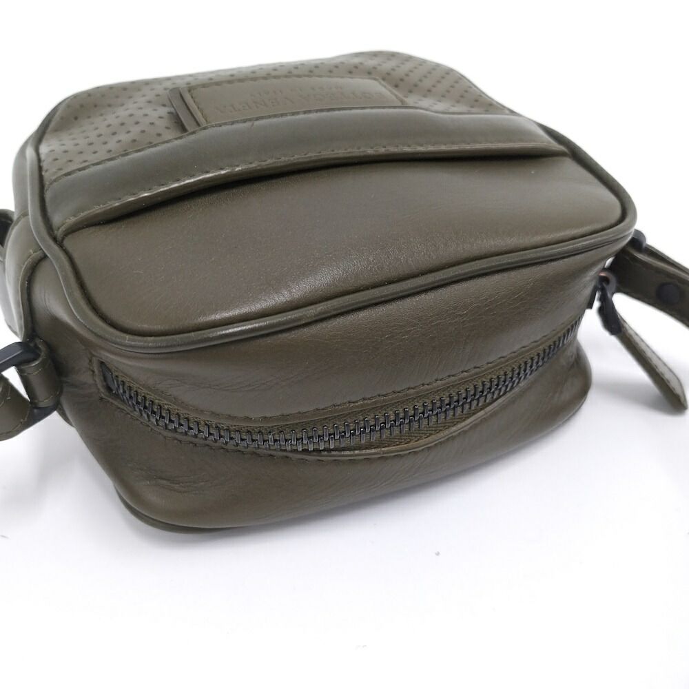 Bottega Veneta Shoulder Bag Leggero Leather Khaki — view 6