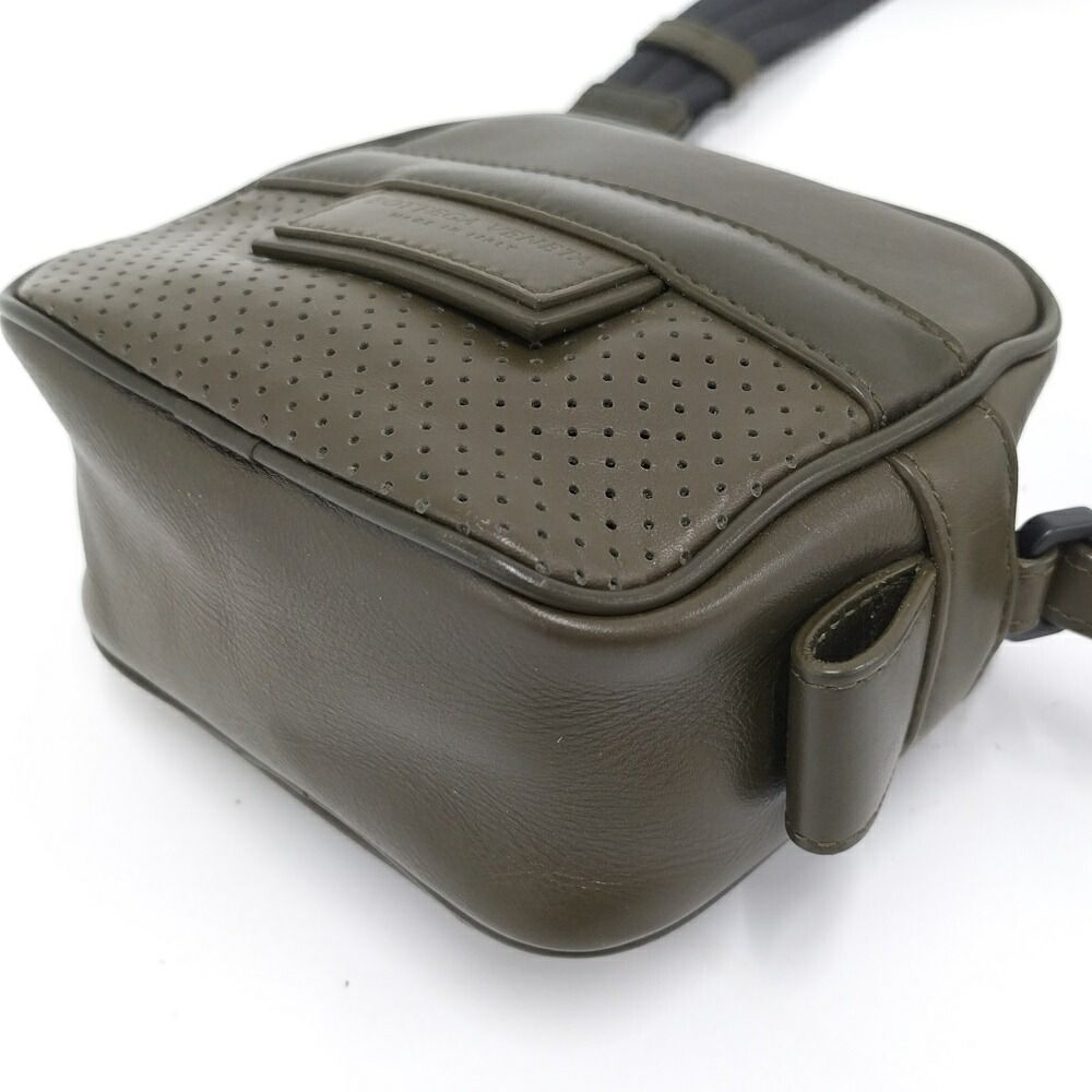 Bottega Veneta Shoulder Bag Leggero Leather Khaki — view 3