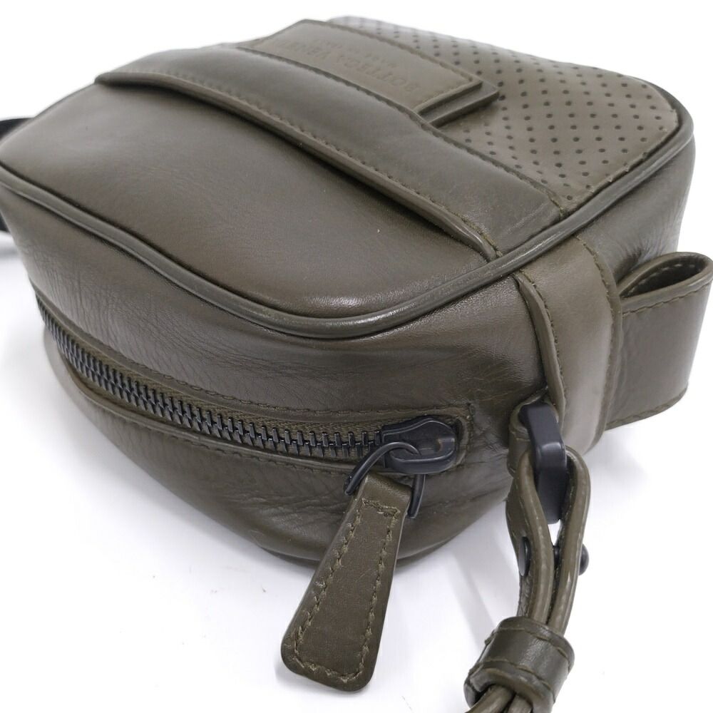 Bottega Veneta Shoulder Bag Leggero Leather Khaki — view 5