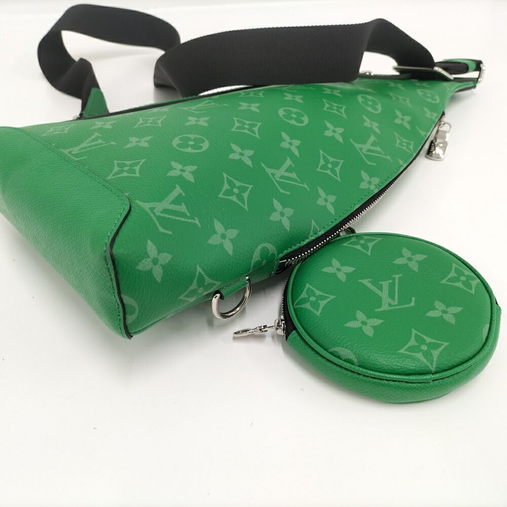 Louis Vuitton Duo Sling Bag Taigarama Monogram Green — view 3