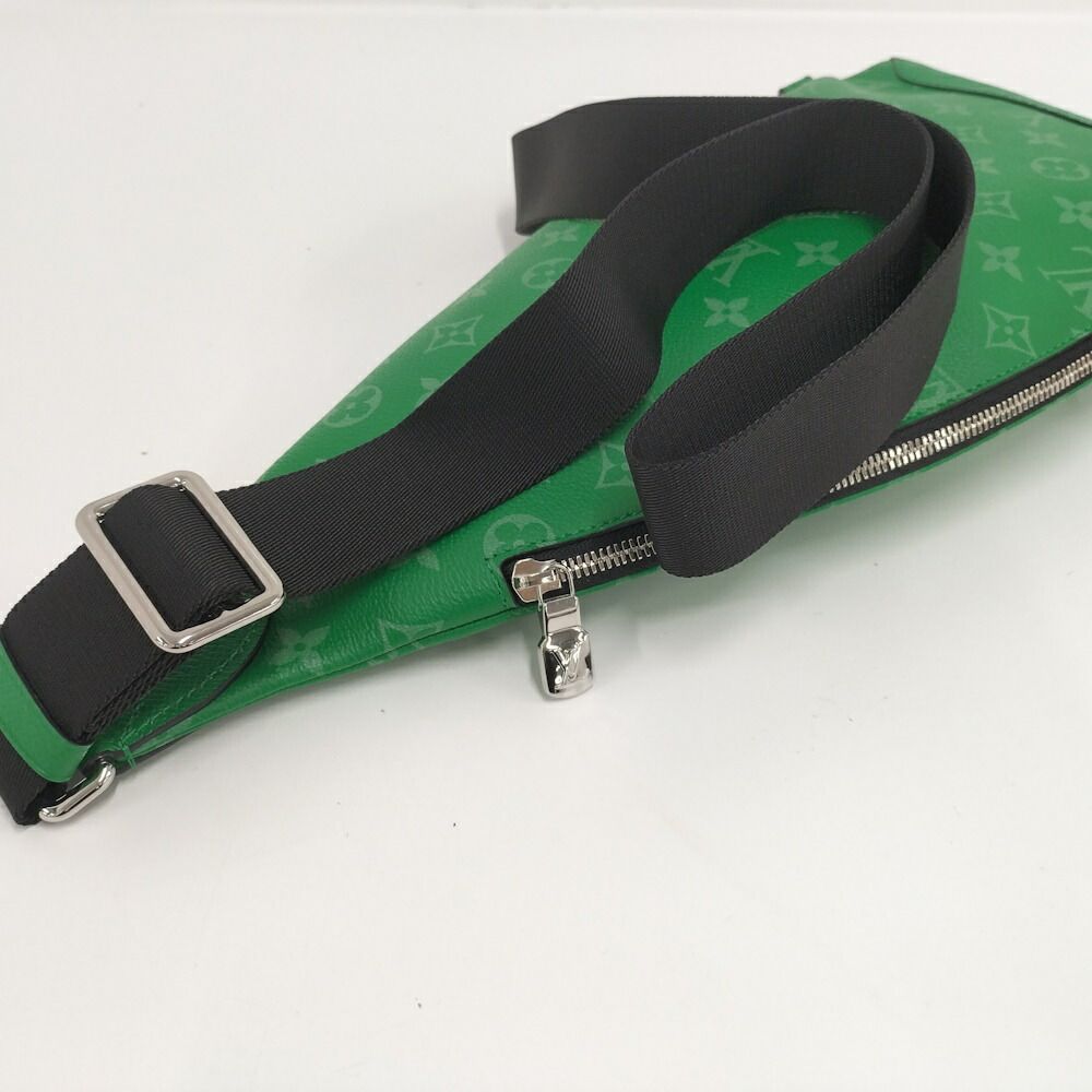 Louis Vuitton Duo Sling Bag Taigarama Monogram Green — view 6