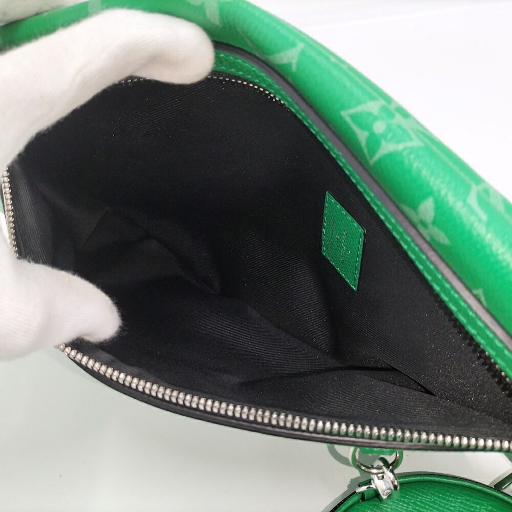 Louis Vuitton Duo Sling Bag Taigarama Monogram Green — view 9