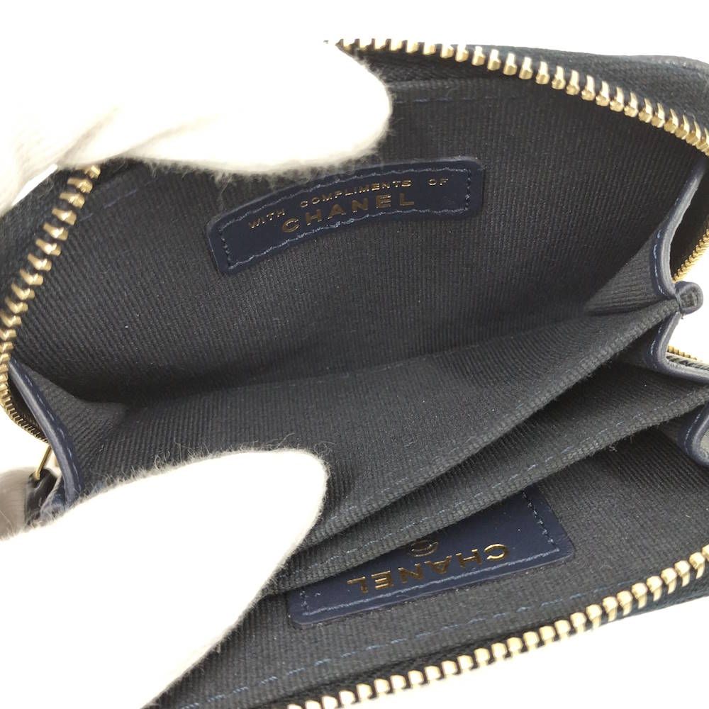 Chanel Zip Around Coin Case Caviar Leather CC Logo Navy — view 8
