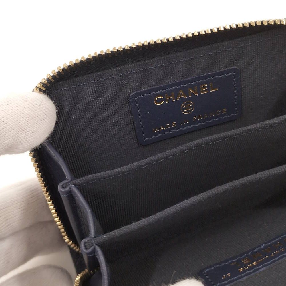 Chanel Zip Around Coin Case Caviar Leather CC Logo Navy — view 7