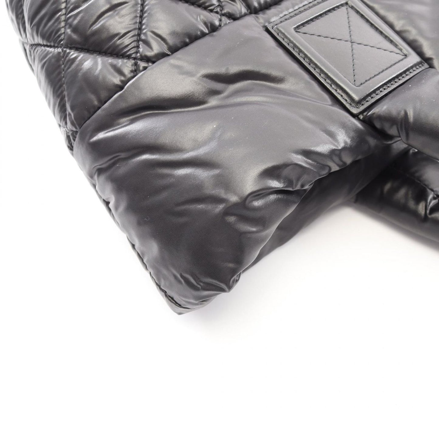 Chanel Tote Coco Cocoon Small Reversible Black Nylon Leather — view 9