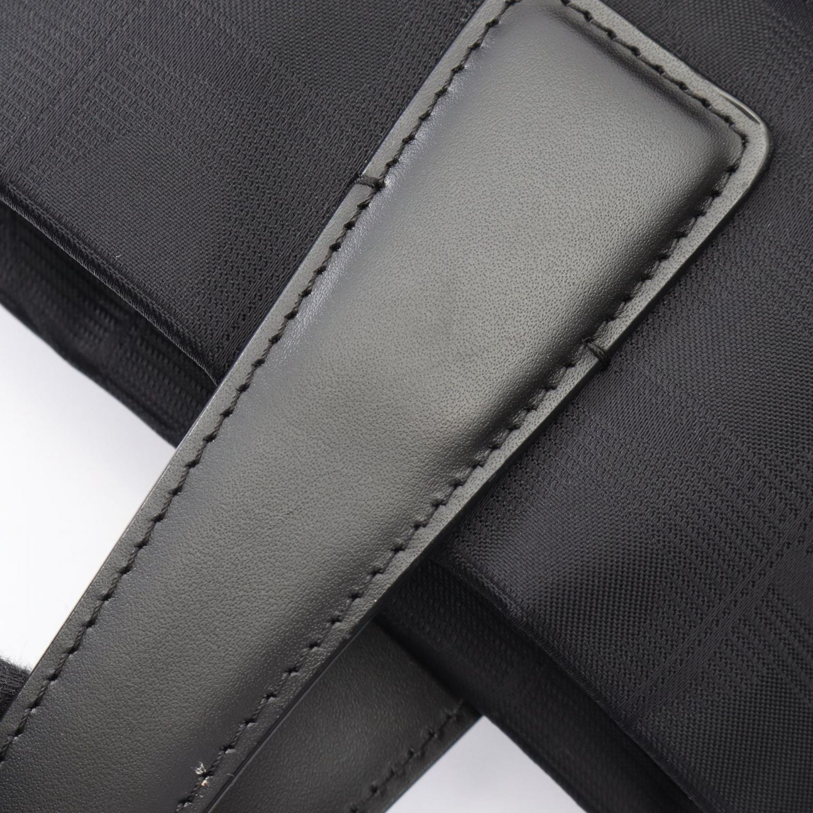 Chanel Tote New Travel Line MM Black Leather MM — view 9
