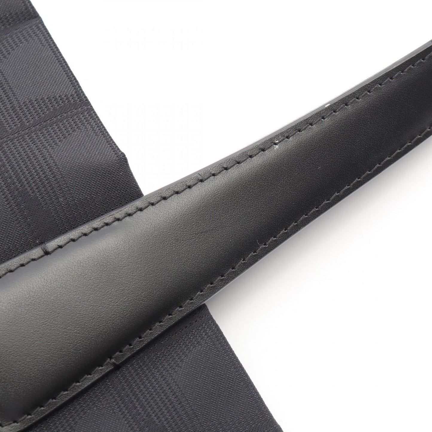 Chanel Tote New Travel Line MM Black Leather MM — view 7