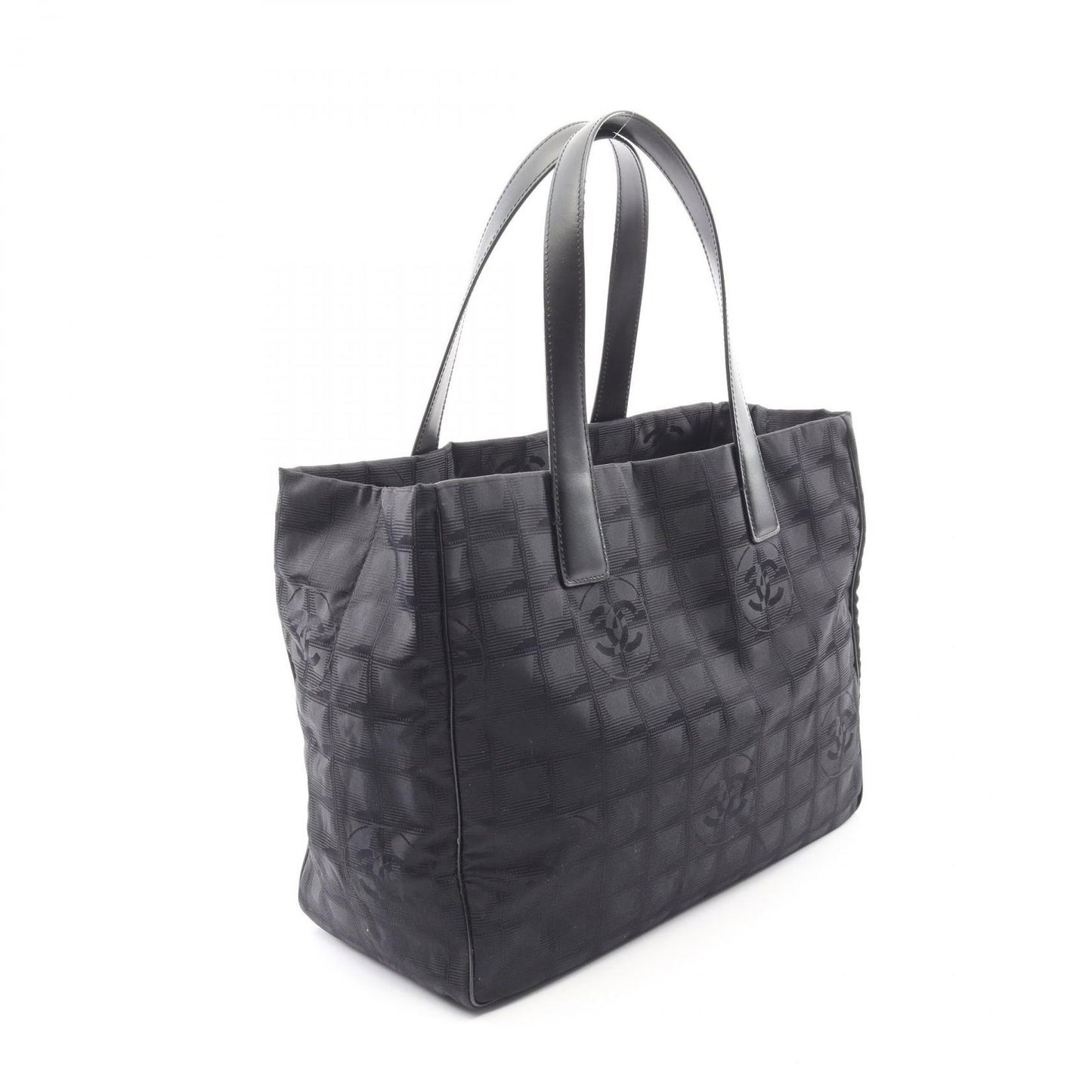 Chanel Tote New Travel Line MM Black Leather MM — view 2