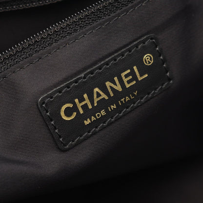 Chanel Tote New Travel Line MM Black Leather MM — view 4