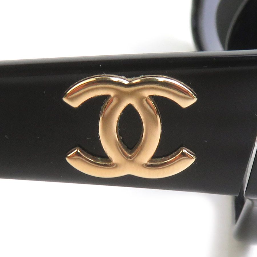 Chanel Sunglasses CC Logo Eyewear — view 4