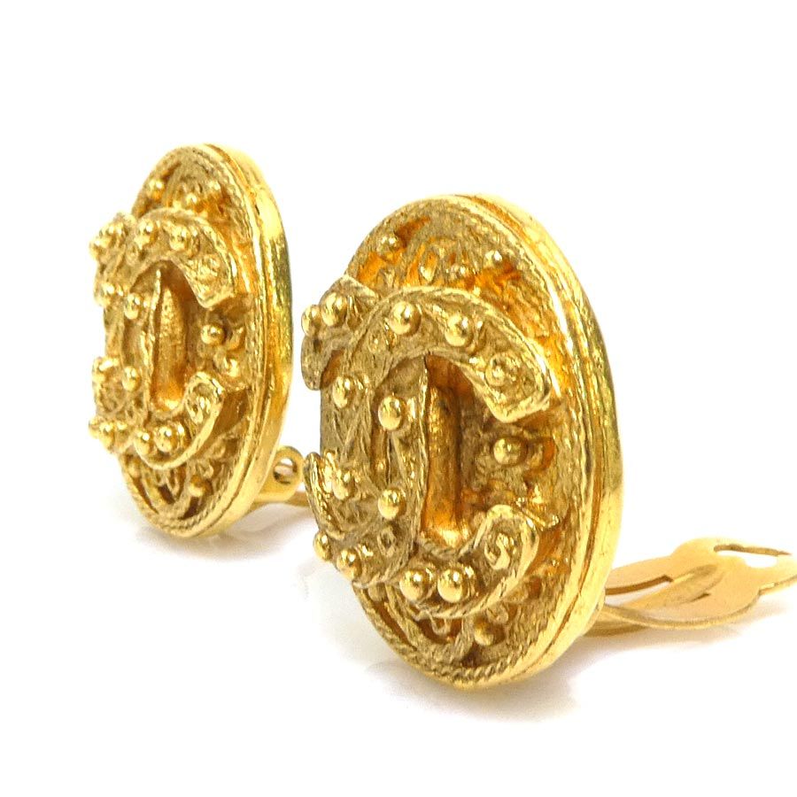 Chanel Earrings CC Logo — view 3