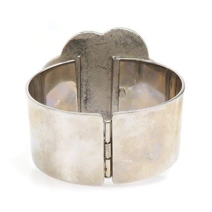 Chanel Bracelet Bangle Camellia — view 4