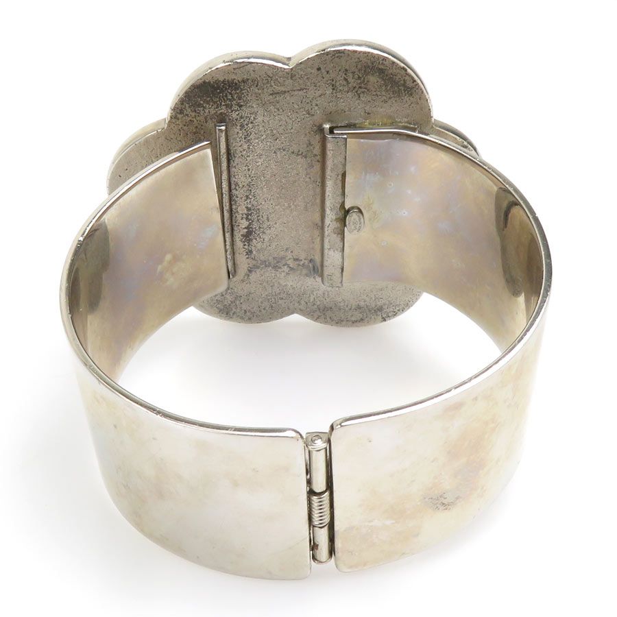 Chanel Bracelet Bangle Camellia — view 5