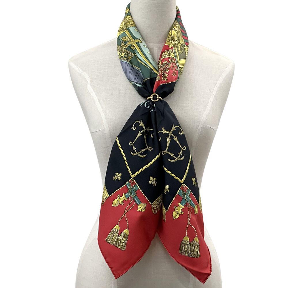Hermes Scarf Carre 90 Vue du Carrosse de la Reale Queen's Coronation Silk Black — view 5