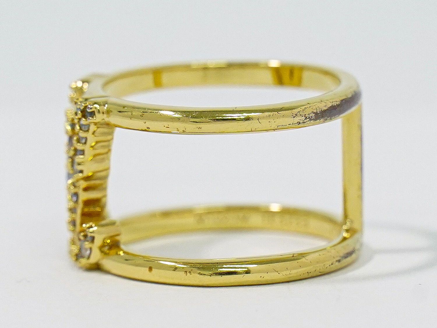 Louis Vuitton Ring LV Iconic Tresor M Gold Plated — view 2