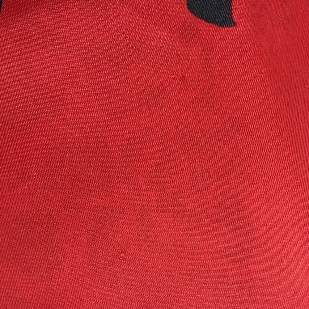 Chanel Scarf CC Logo Items Large Motif Silk Navy Red — view 7