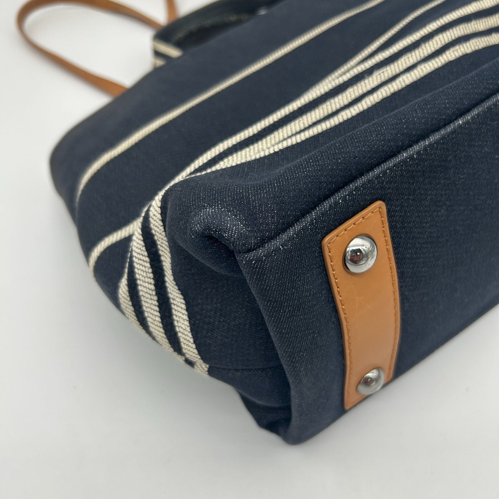 Chanel CC Logo Shopping in Denim Tote No 19 — view 9