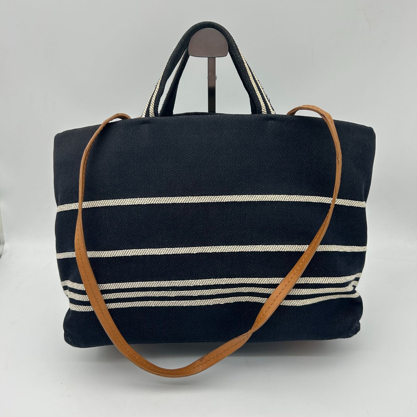 Chanel CC Logo Shopping in Denim Tote No 19 — view 4