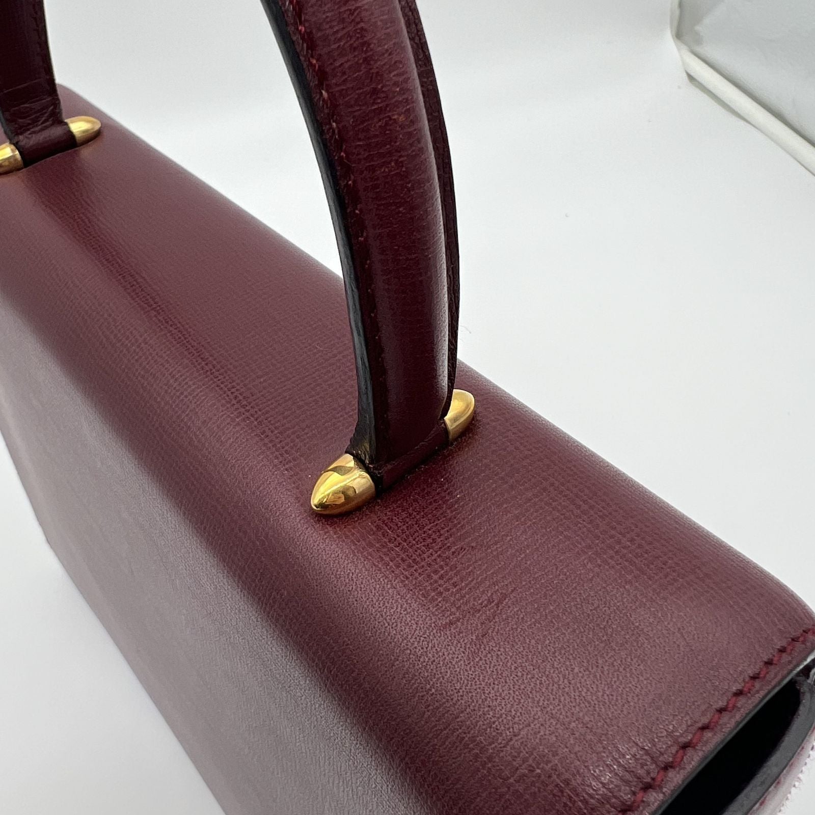 Cartier Must Line Flap Bag Handbag Calfskin Leather Bordeaux Gold — view 3
