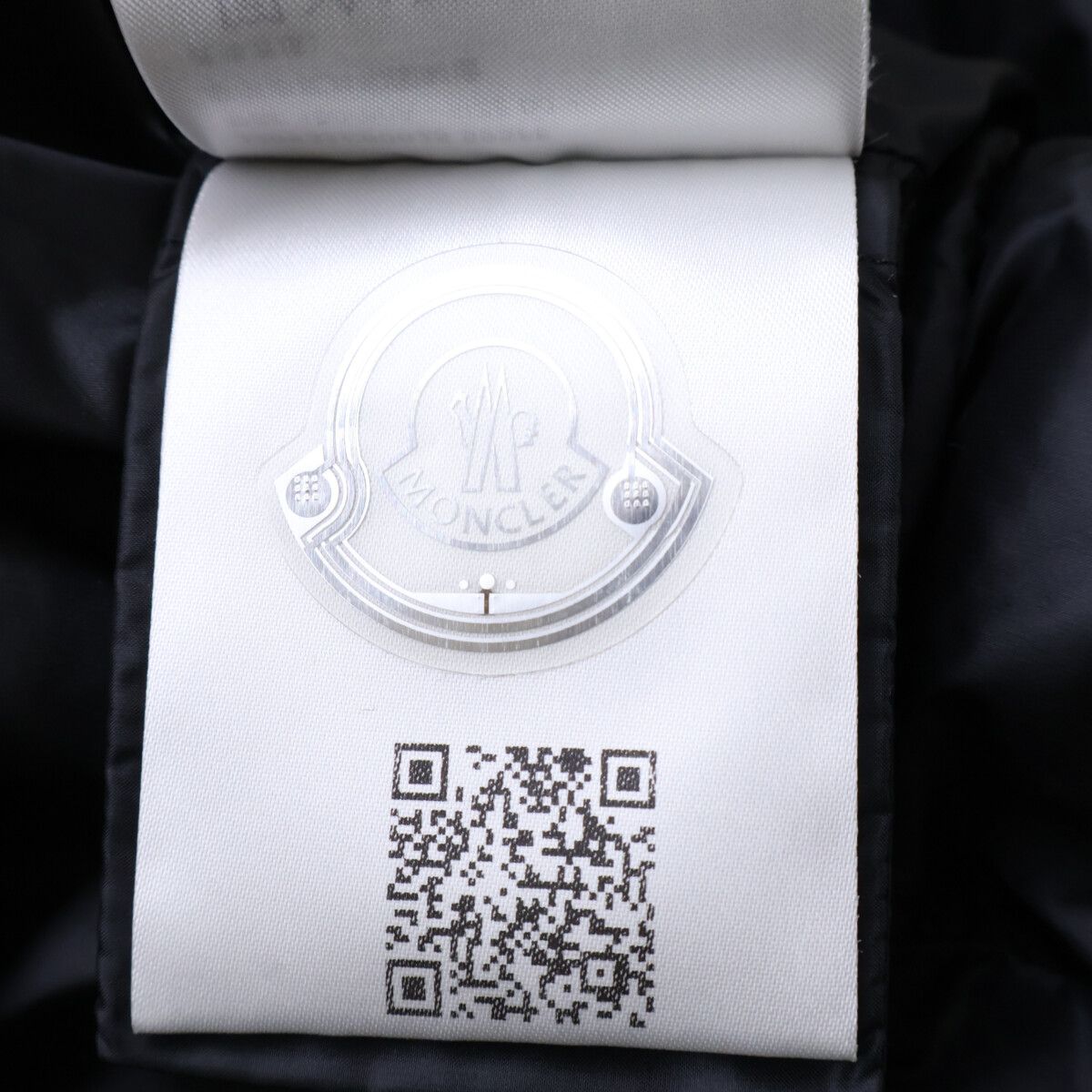 Moncler Hirma Fu Dead Down Jacket 00 — view 8