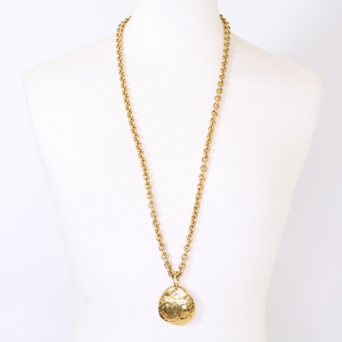 Chanel CC Logo Gold Chain Necklace — view 9