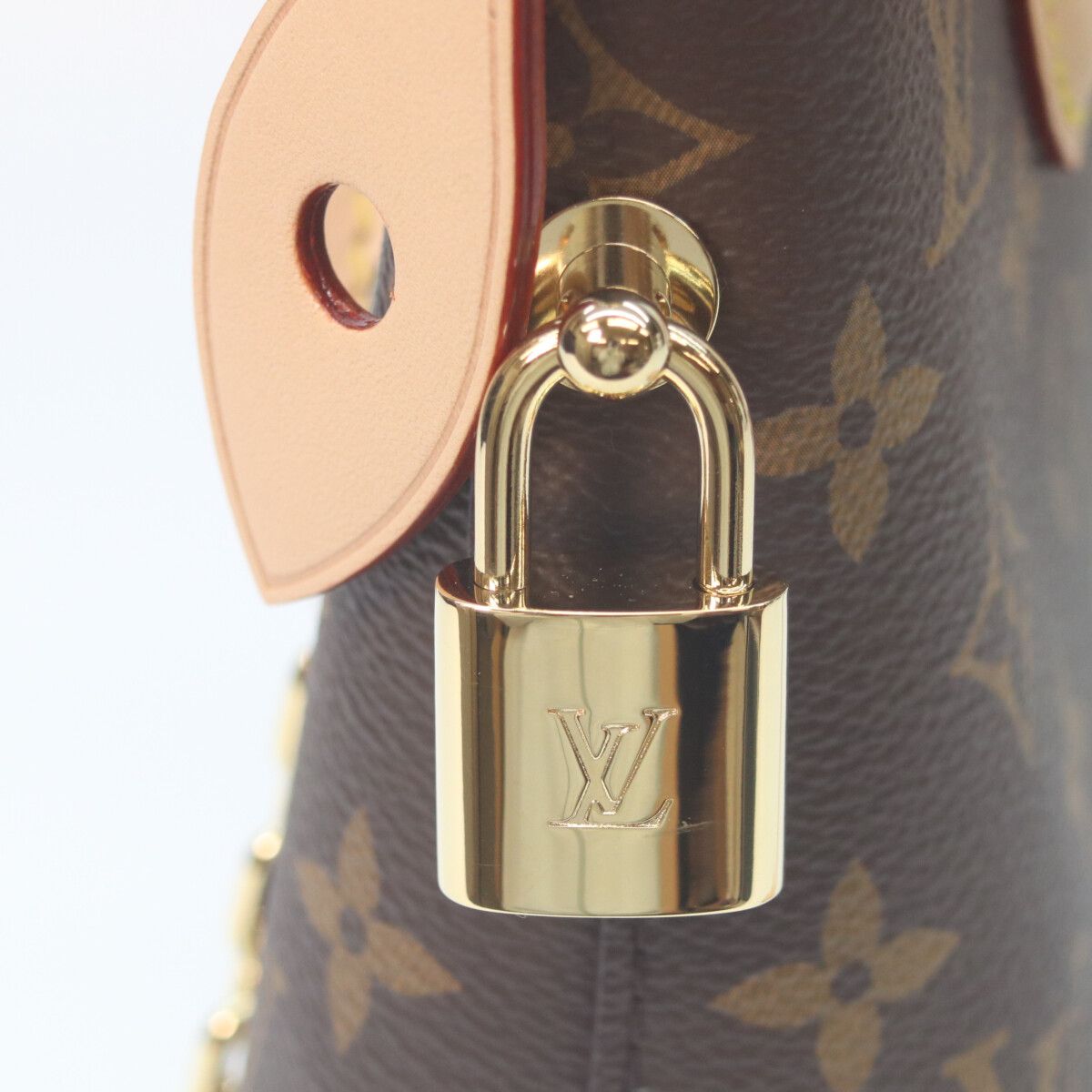 Louis Vuitton Monogram Lockit BB Handbag — view 6