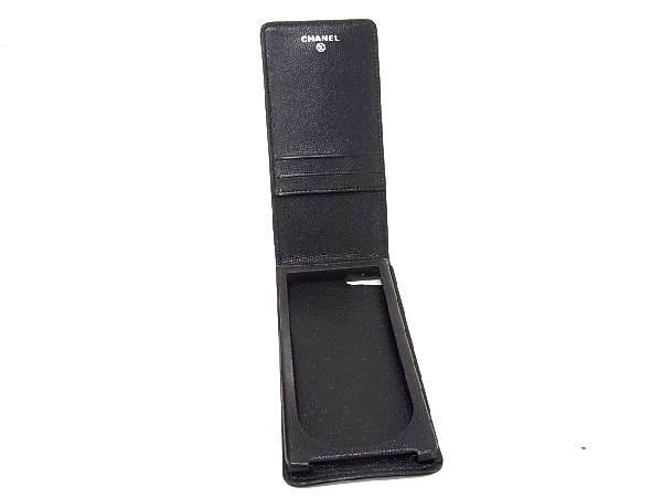 Chanel iPod Case CC Logo Black Caviar Leather Silver — view 3