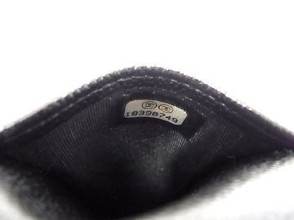 Chanel iPod Case CC Logo Black Caviar Leather Silver — view 5