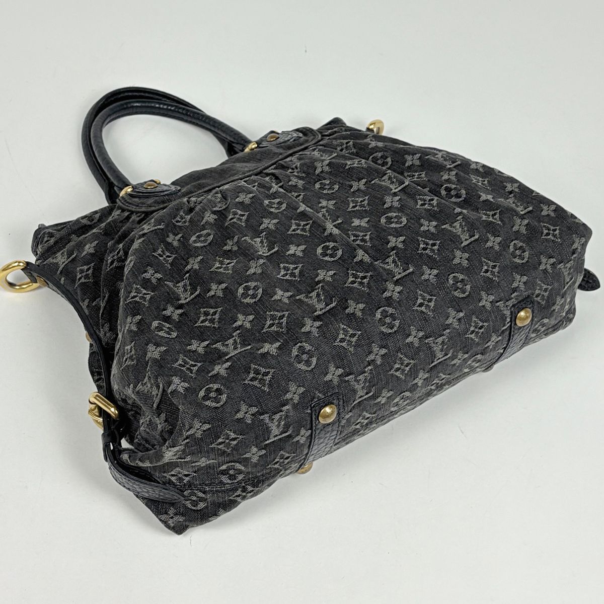 Louis Vuitton Neocavi GM Handbag Monogram Denim Noir — view 2