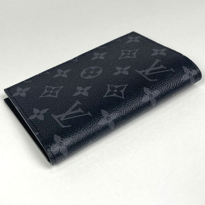 Louis Vuitton Couverture Passport NM Holder Monogram Eclipse Noir — view 2