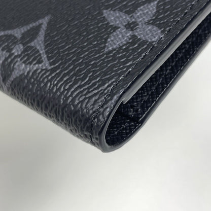 Louis Vuitton Couverture Passport NM Holder Monogram Eclipse Noir — view 3
