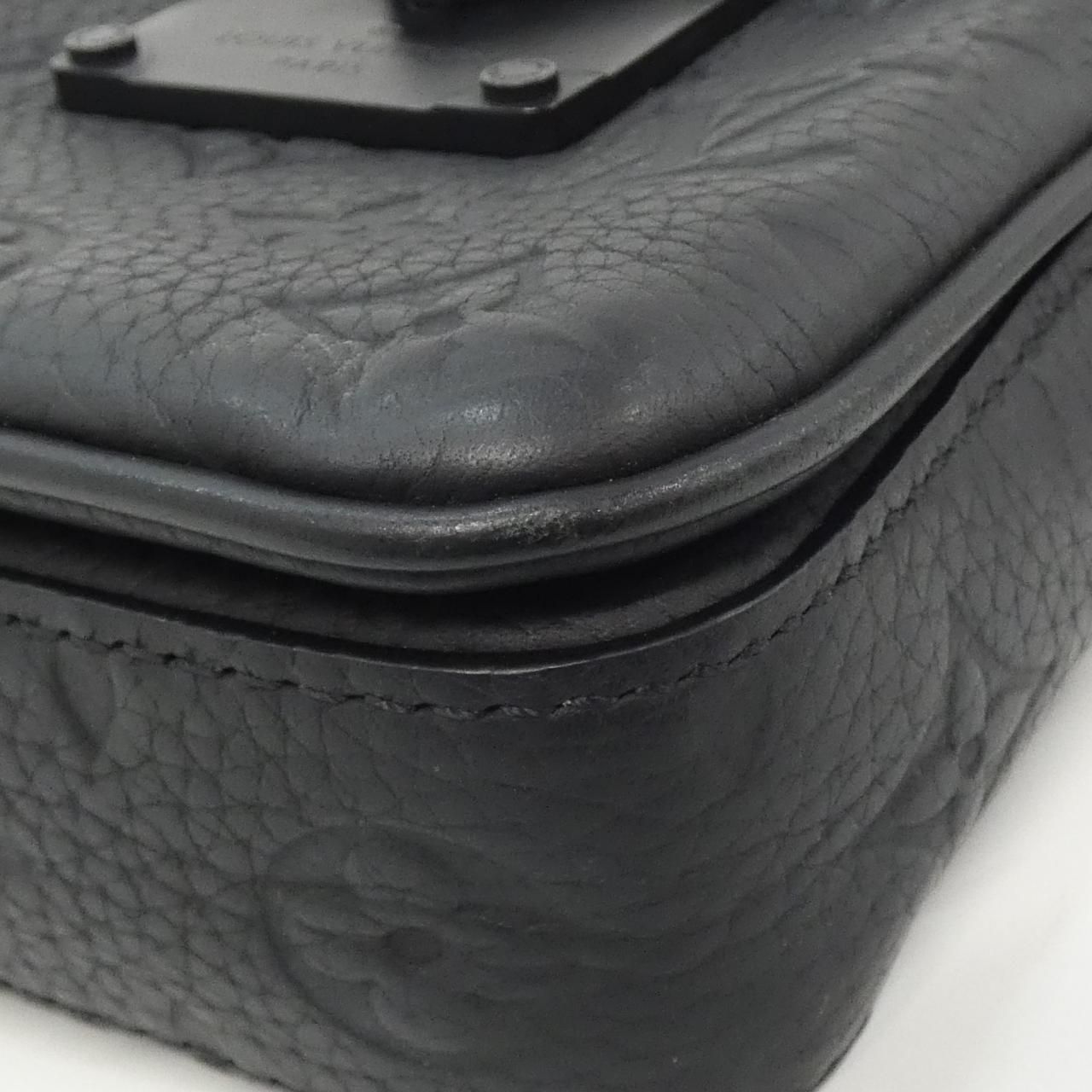 Louis Vuitton Taurillon Monogram S Rock Vertical Wearable Wallet Shoulder Bag — view 3