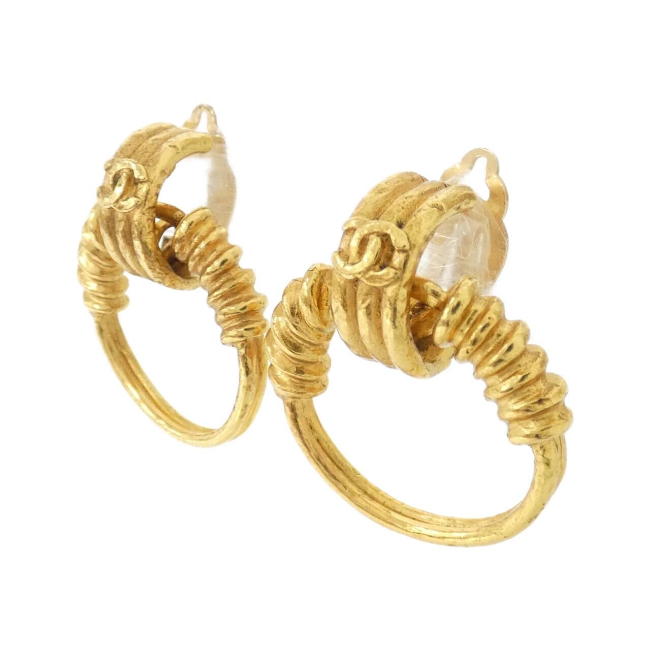 Chanel Vintage Earrings Gold — view 2