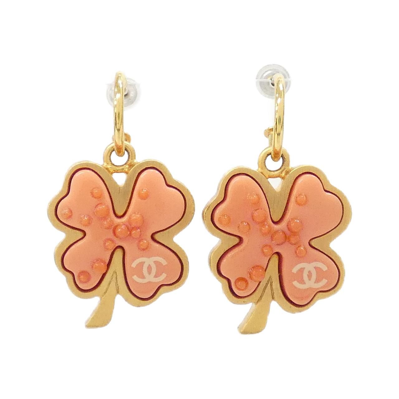 Chanel Vintage Earrings Gold