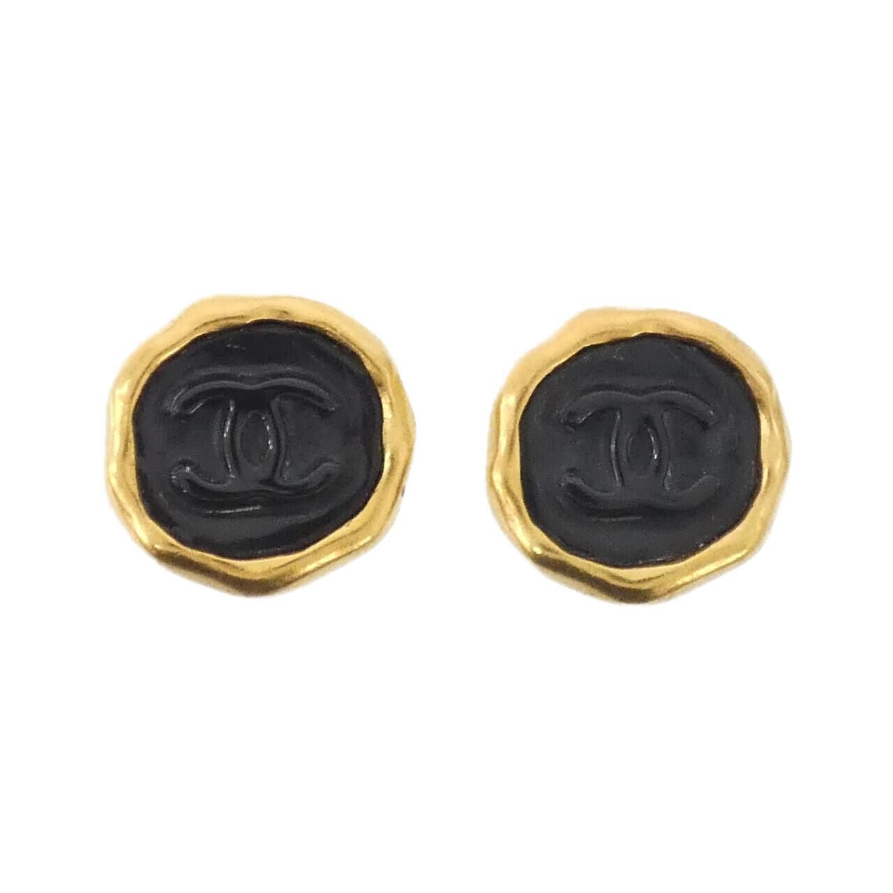 Chanel Vintage Earrings Gold
