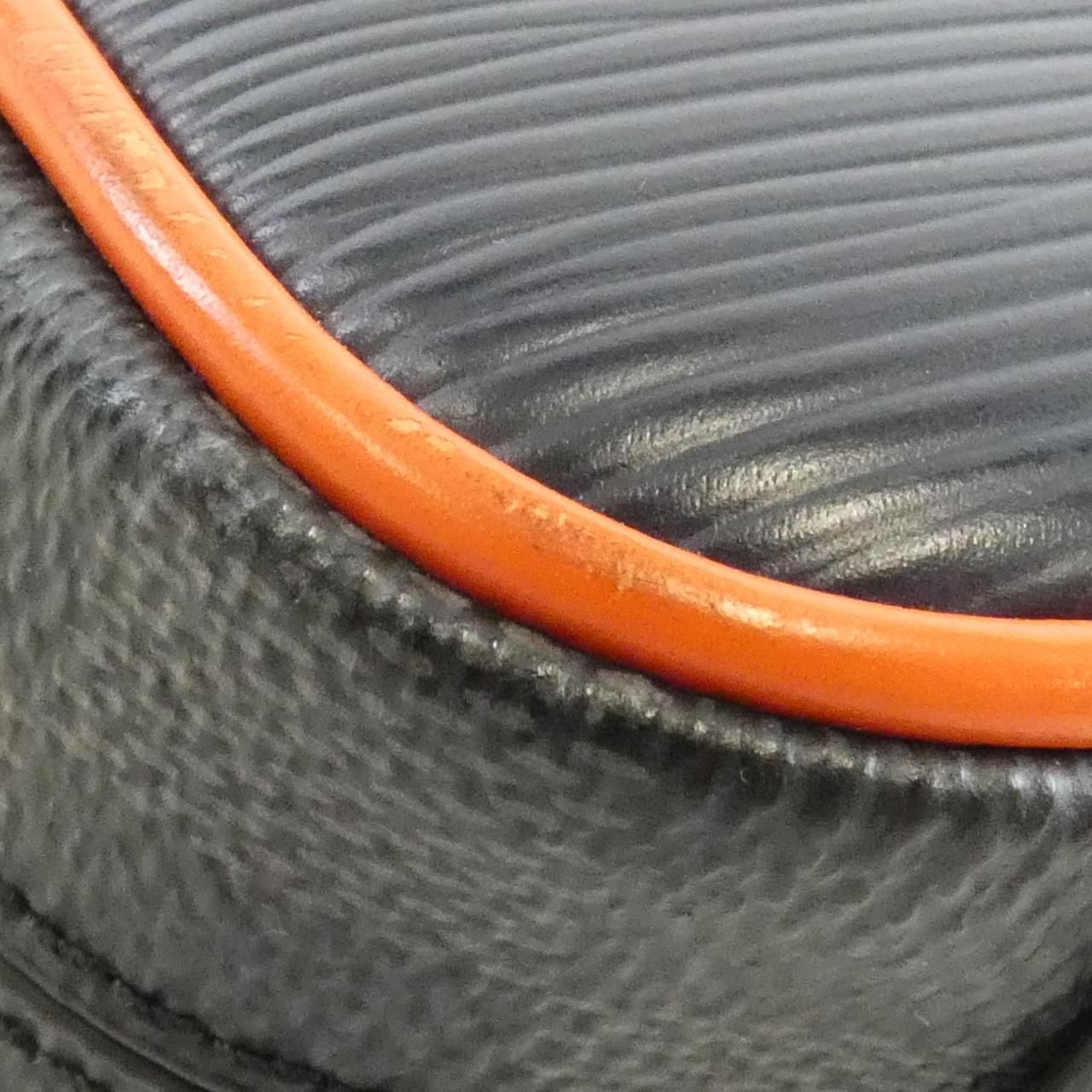 Louis Vuitton Epi Damier Graphite Danube Slim Shoulder Bag — view 4