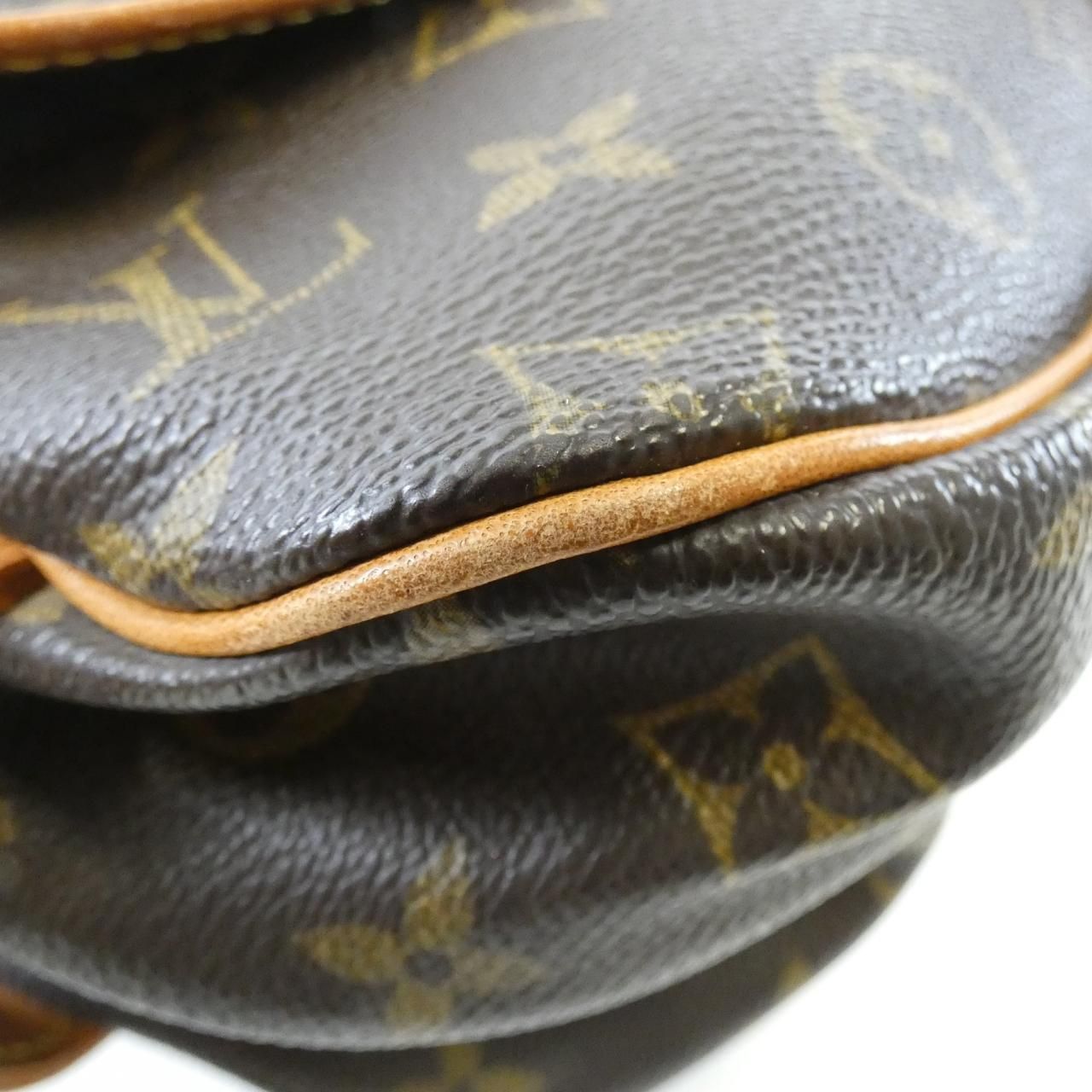 Louis Vuitton Monogram Saumur 30 cm — view 2