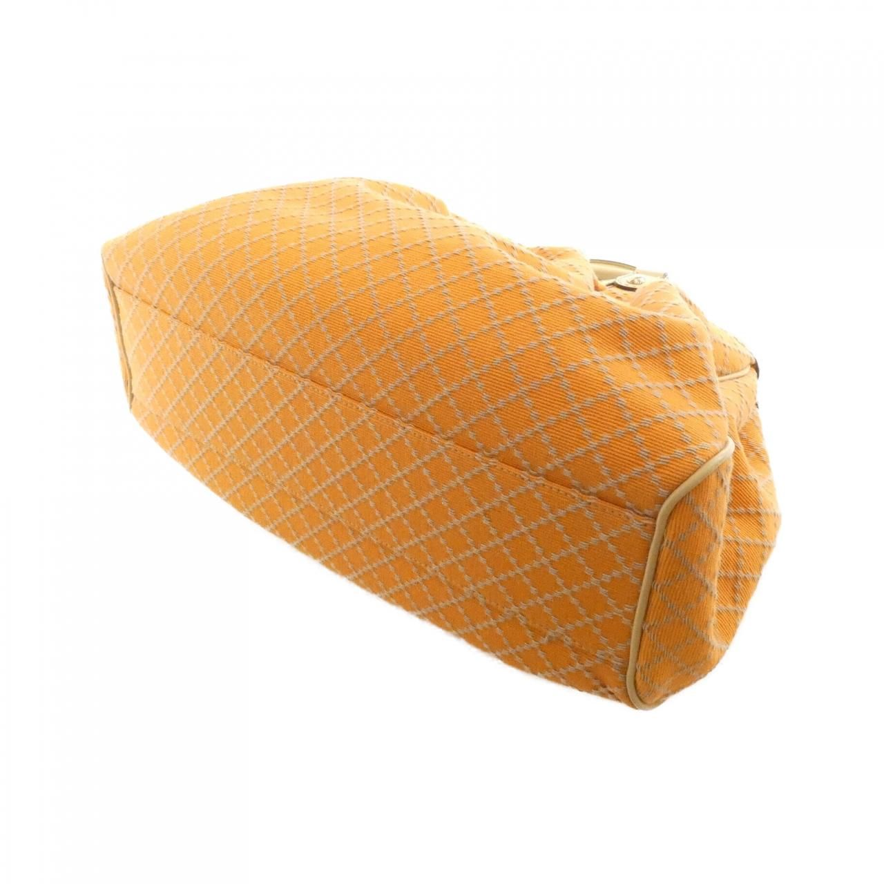 Gucci Ski Bag Handbag Orange — view 3