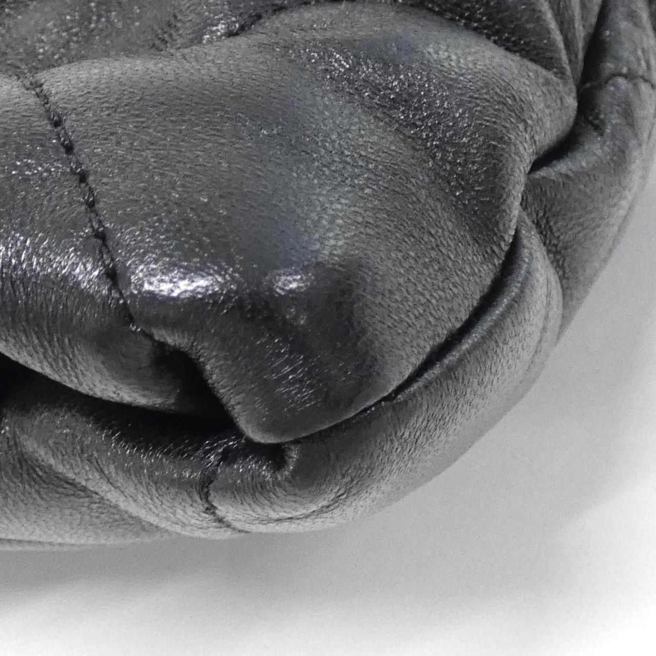 Chanel Bag Handbag Black — view 3