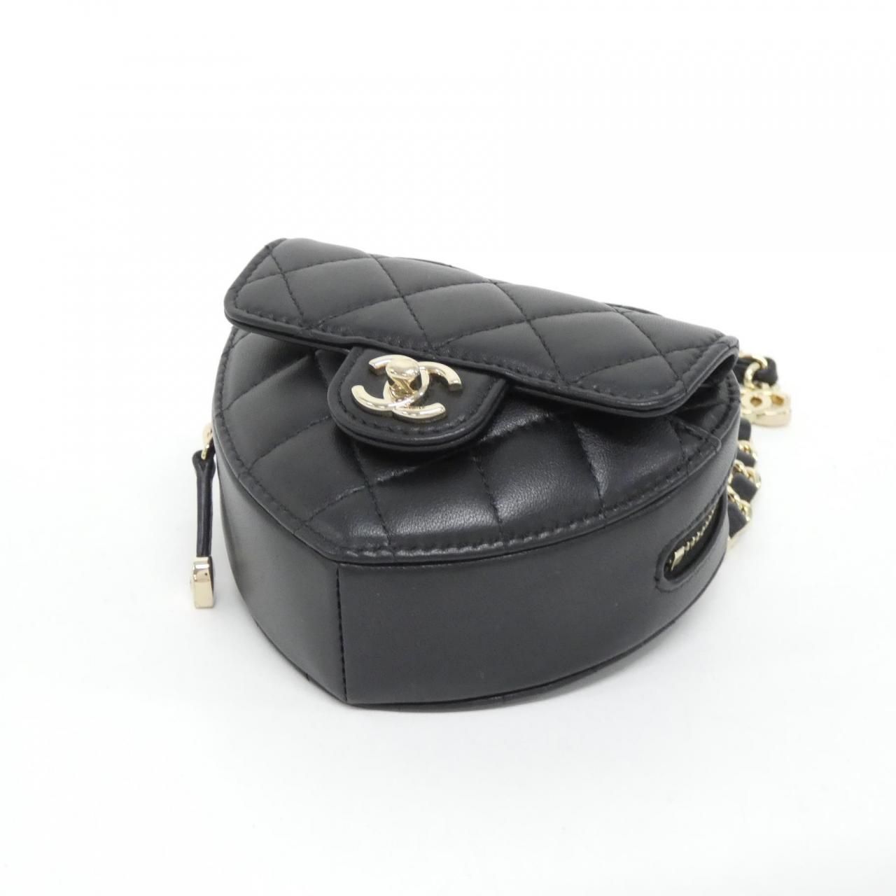 Chanel Waist Bag Belt Bag Black — view 3