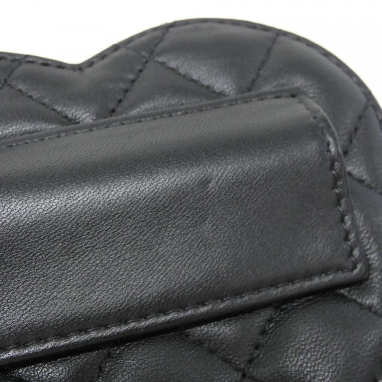 Chanel Waist Bag Belt Bag Black — view 4
