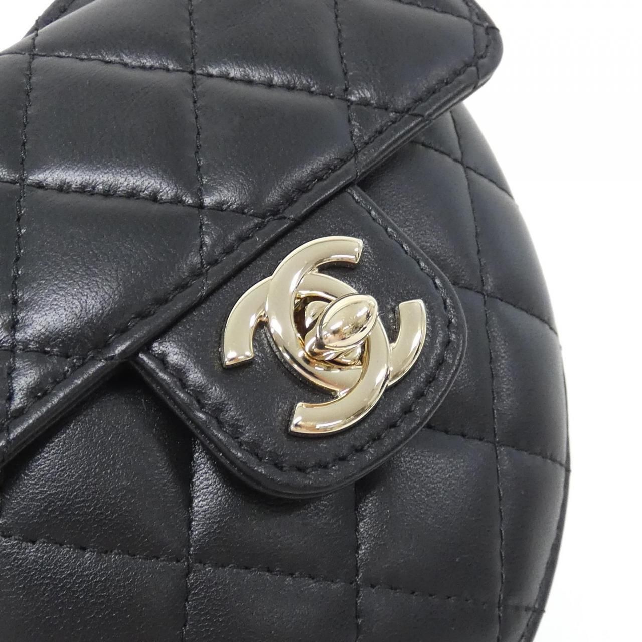 Chanel Shoulder Bag Black — view 6