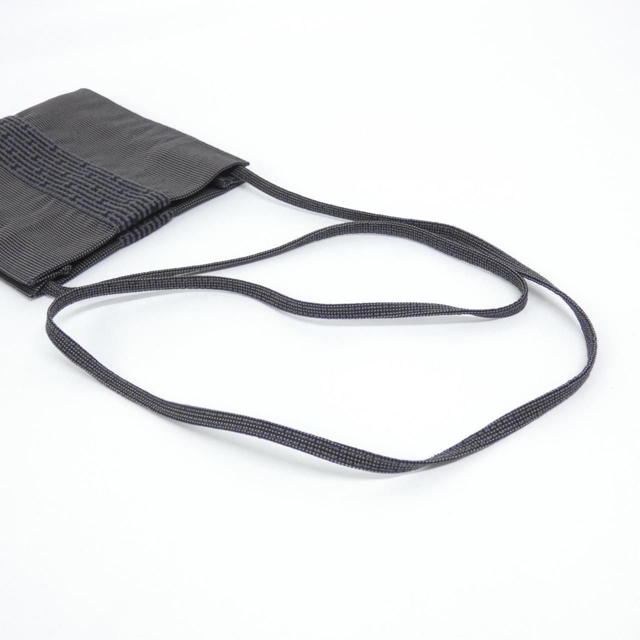 Hermes Her Line Pochette Shoulder Bag — view 3