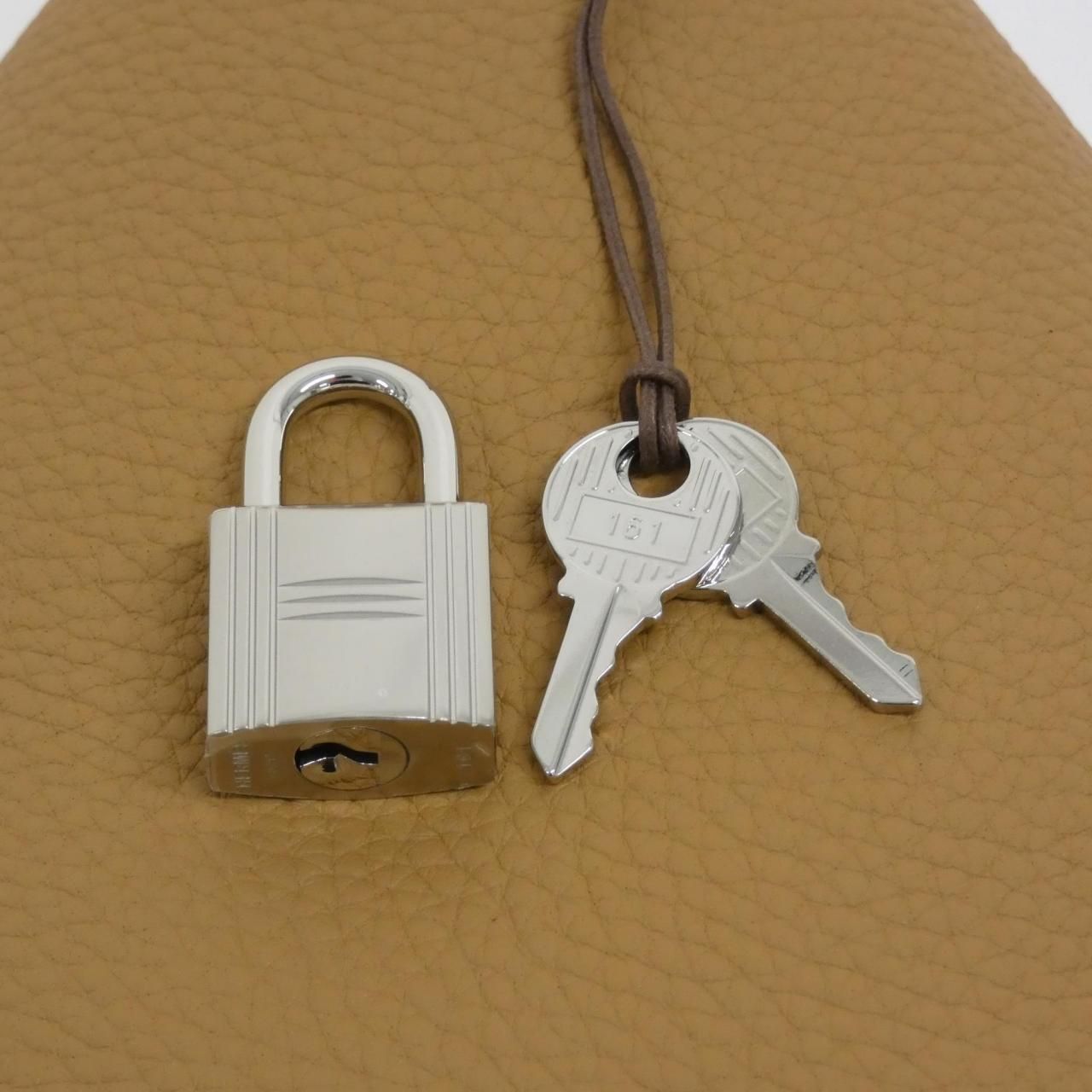 Hermes Picotin Lock PM Bag — view 3