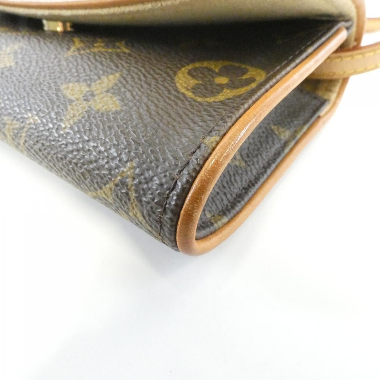Louis Vuitton Monogram Pochette Twin PM Shoulder Bag — view 3